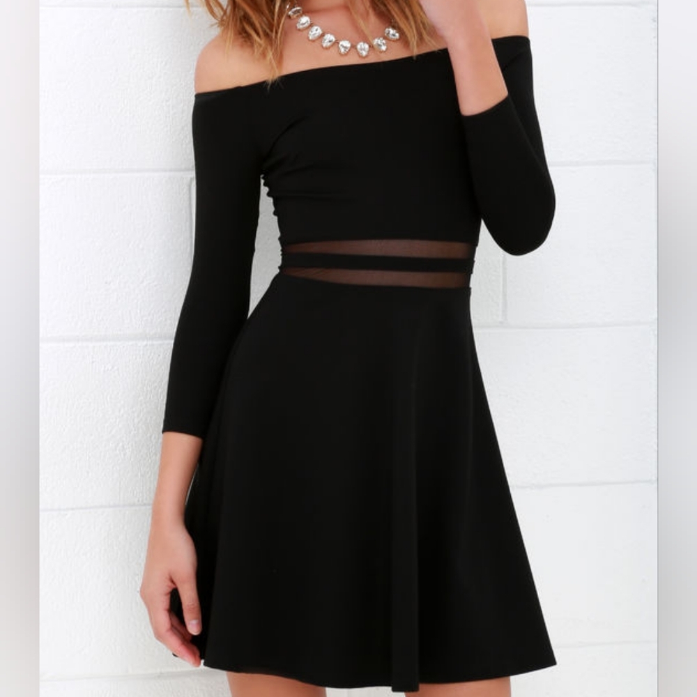 Off the shoulder mech panelled skater dress